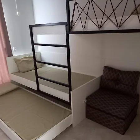 Lindo Apartamento frente ao Mar na Praia da Maranduba-2